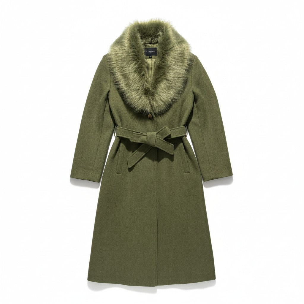 Women’s green coat with faux fur collar – long, elegant and warm
